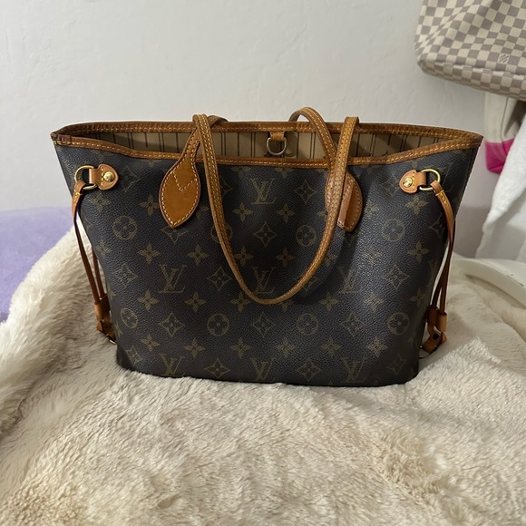 Louis Vuitton Handbags - Louis Vuitton Monogram Brown Tote Bag